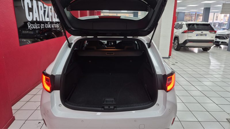 TOYOTA COROLLA TOURING SPORTS 122cv DYNAMIC BUSINESS/1 ERE MAIN/TVA RECUPERABLE