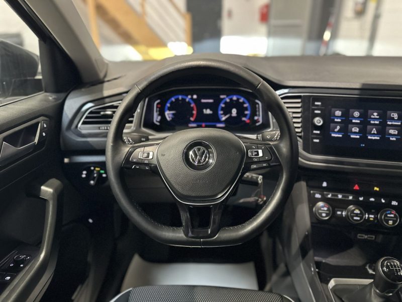 Volkswagen T-ROC 1.5 TSI 150ch  CARAT - TOIT OUVRANT / CAMÉRA / VIRTUAL COCKPIT