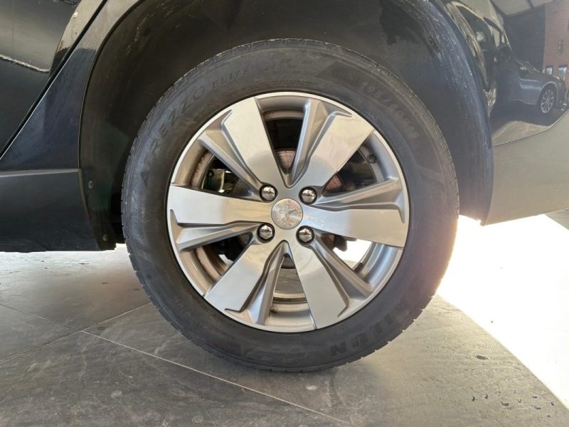 🔹 Peugeot 2008 – Finition Allure 🔹 1.6 BlueHDi – 120 chevaux 🔹Reprise possible - Garantie 