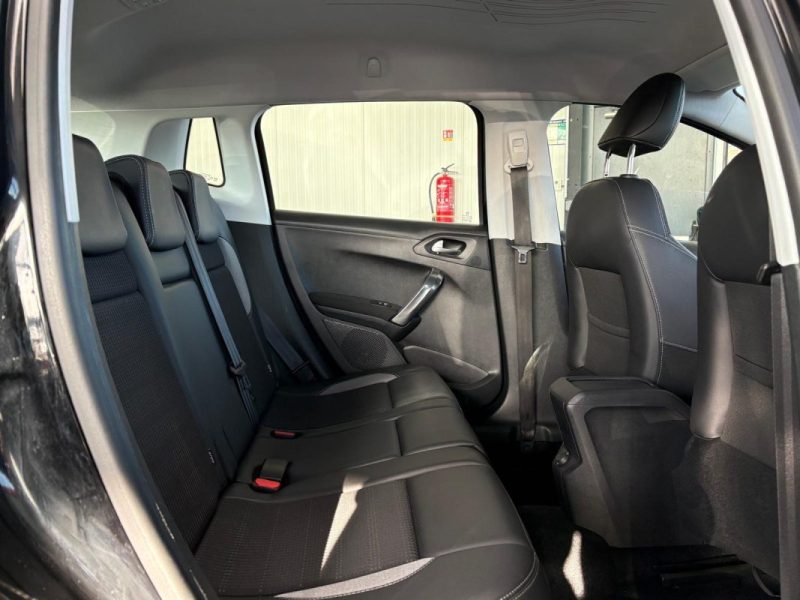 🔹 Peugeot 2008 – Finition Allure 🔹 1.6 BlueHDi – 120 chevaux 🔹Reprise possible - Garantie 