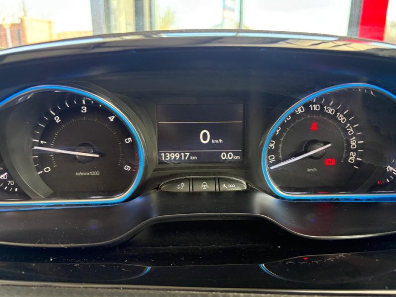 🔹 Peugeot 2008 – Finition Allure 🔹 1.6 BlueHDi – 120 chevaux 🔹Reprise possible - Garantie 