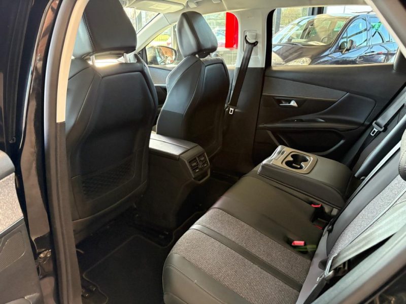 Peugeot 3008 II 131ch  Finition Allure🚙✨ Virtual Cockpit 🖥️ Reprise 🔄 Garantie 🛡️