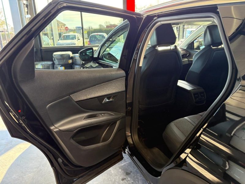 Peugeot 3008 II 131ch  Finition Allure🚙✨ Virtual Cockpit 🖥️ Reprise 🔄 Garantie 🛡️