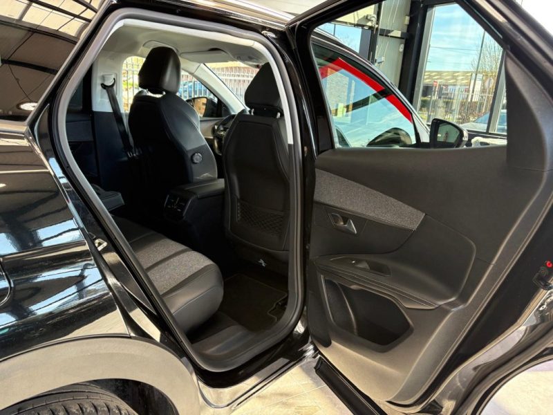 Peugeot 3008 II 131ch  Finition Allure🚙✨ Virtual Cockpit 🖥️ Reprise 🔄 Garantie 🛡️