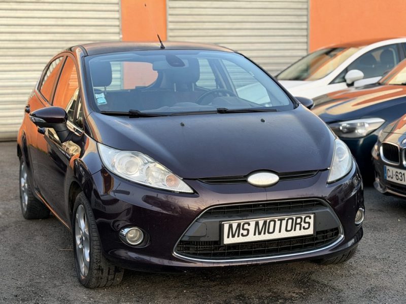 FORD FIESTA VI 1.6 TDCI 95 cv - GARANTIE 12 mois - TITANIUM