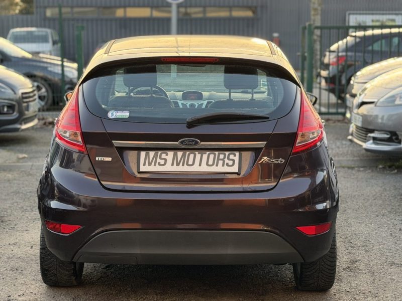 FORD FIESTA VI 1.6 TDCI 95 cv - GARANTIE 12 mois - TITANIUM