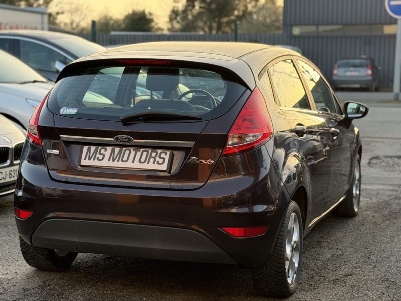 FORD FIESTA VI 1.6 TDCI 95 cv - GARANTIE 12 mois - TITANIUM