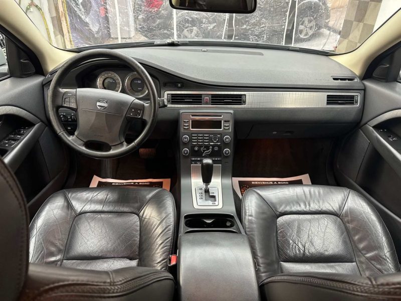 VOLVO XC70 2.4 D5 MOMENTUM AWD 185CV 