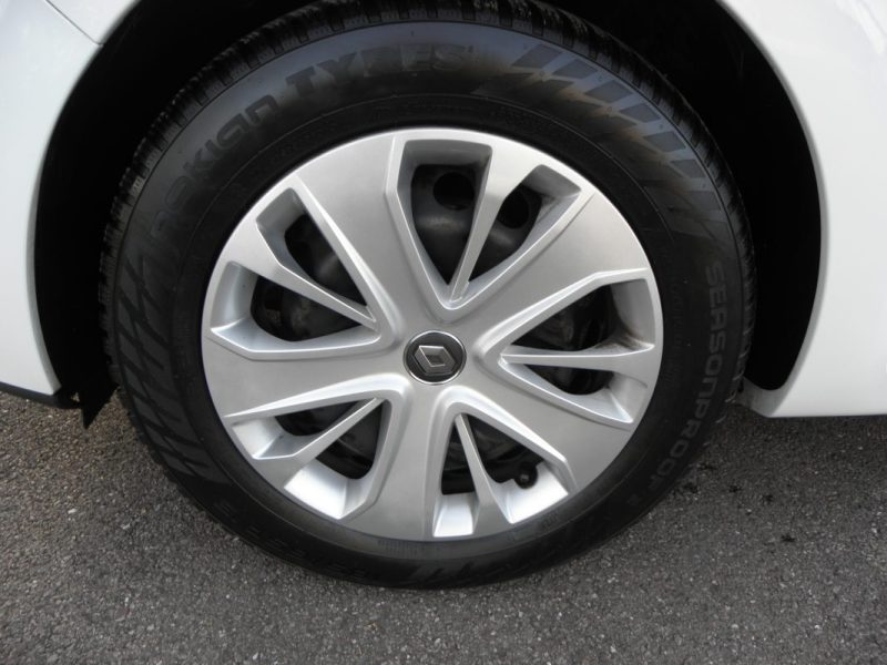 RENAULT CLIO 1.2 75 CH LIMITED - 4 CV 2018