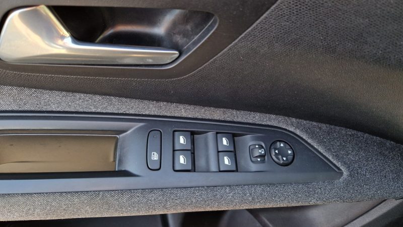 PEUGEOT 5008 BLUEHDI 130CH ALLURE EAT8 7 PLACES 2021