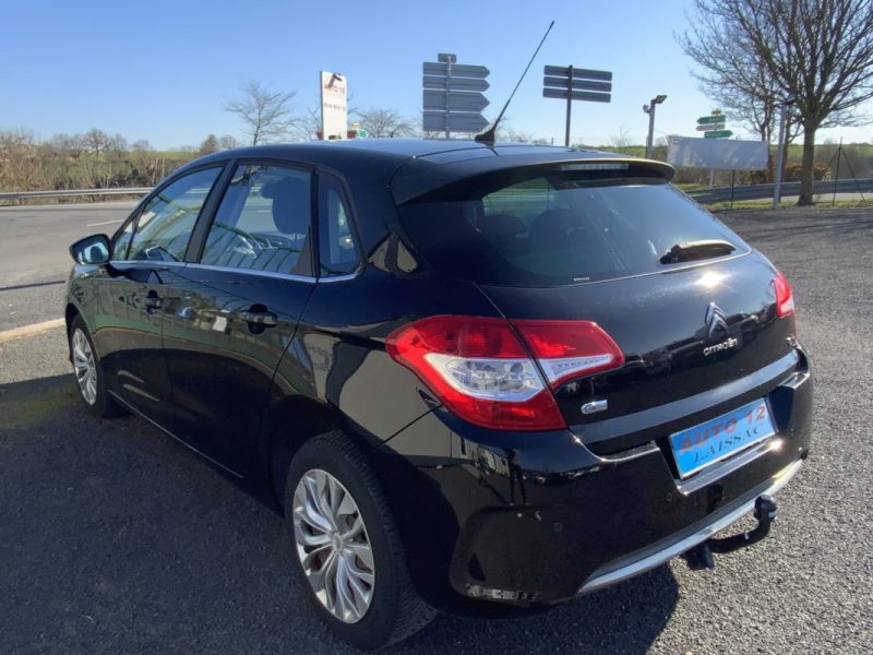 CITROEN C4 1.6 E-HDI 115 FAP CONFORT ETG6 2014 * ATTELAGE + PALETTE AU VOLANT