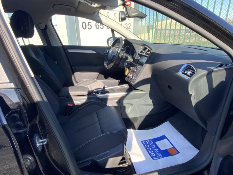 CITROEN C4 1.6 E-HDI 115 FAP CONFORT ETG6 2014 * ATTELAGE + PALETTE AU VOLANT