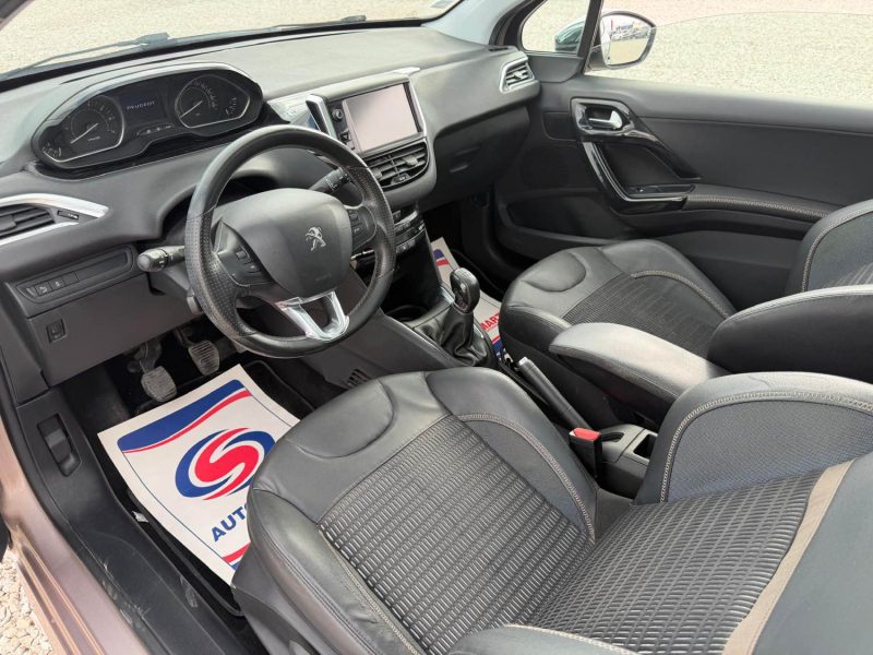 PEUGEOT 208 1.2 82 CV VTI ALLURE 5P 2013
