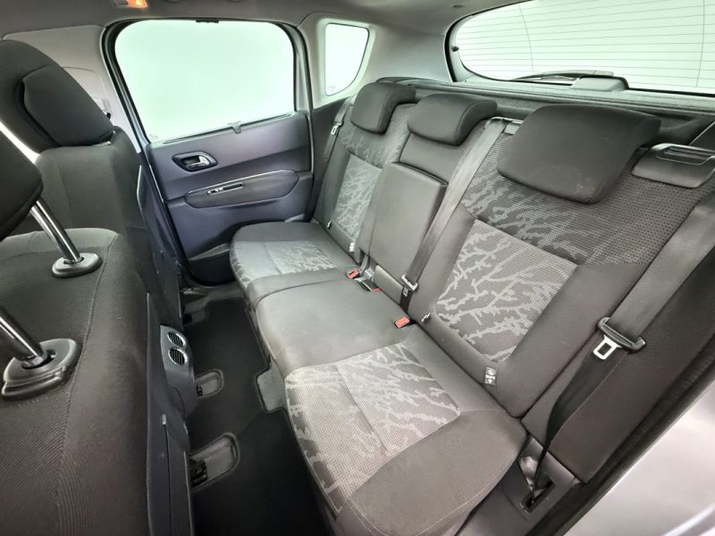 PEUGEOT 3008 1.6 HDI BVA 112CV