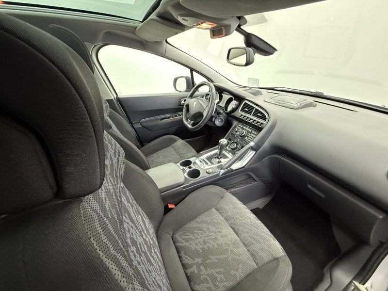 PEUGEOT 3008 1.6 HDI BVA 112CV
