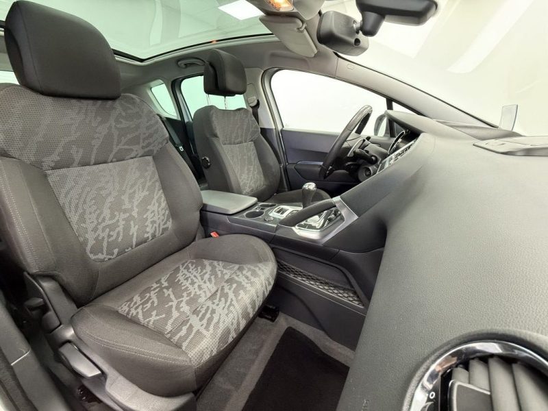 PEUGEOT 3008 1.6 HDI BVA 112CV