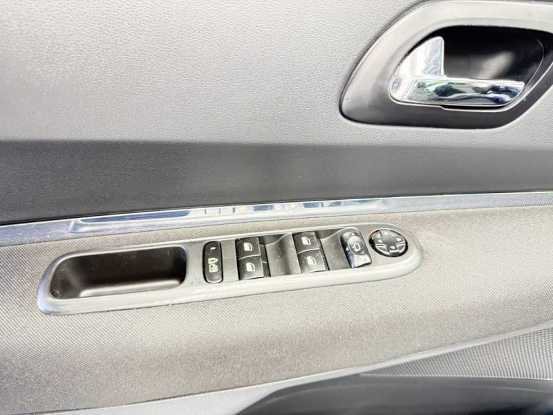 PEUGEOT 3008 1.6 HDI BVA 112CV