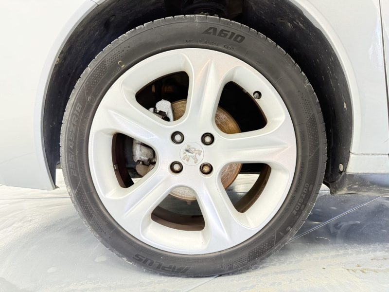 PEUGEOT 3008 1.6 HDI BVA 112CV