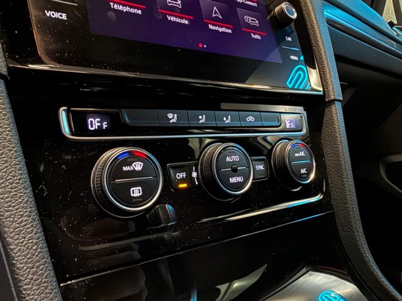 VOLKSWAGEN GOLF VII GTI 2.0 TSI 245 ch  PERFORMANCE DSG7 / TOIT OUVRANT + CARPLAY  + CAMERA /