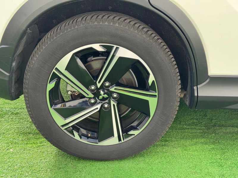 MITSUBISHI ECL.CROSS 2.4 MIVEC PHEV 188CH INTENSE 4WD HYBRIDE RECHARGABLE GARANTIE 6 MOIS 