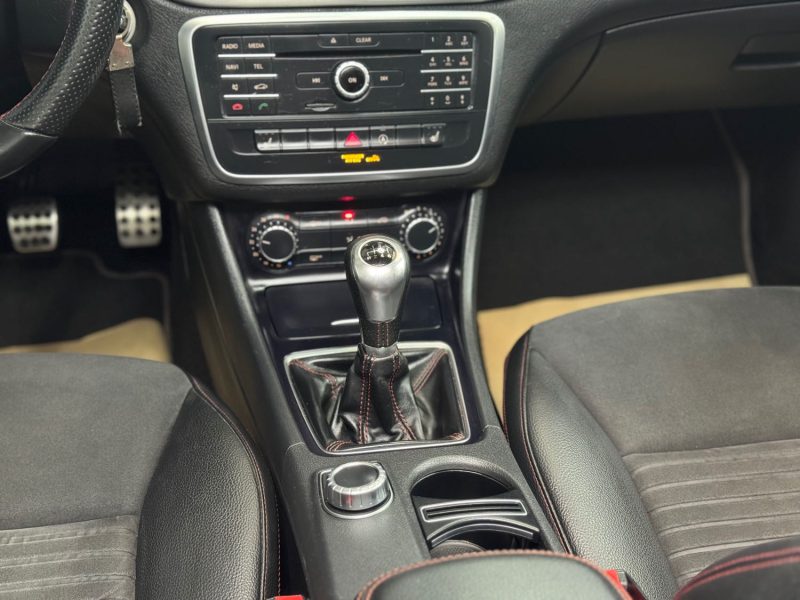 MERCEDES-BENZ CLA SHOOTING BRAKE 200 CDI 136ch FASCINATION SPORT AMG GARANTIE 12 MOIS 