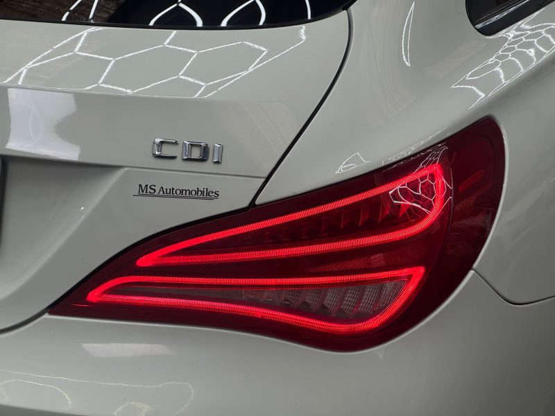 MERCEDES-BENZ CLA SHOOTING BRAKE 200 CDI 136ch FASCINATION SPORT AMG GARANTIE 12 MOIS 