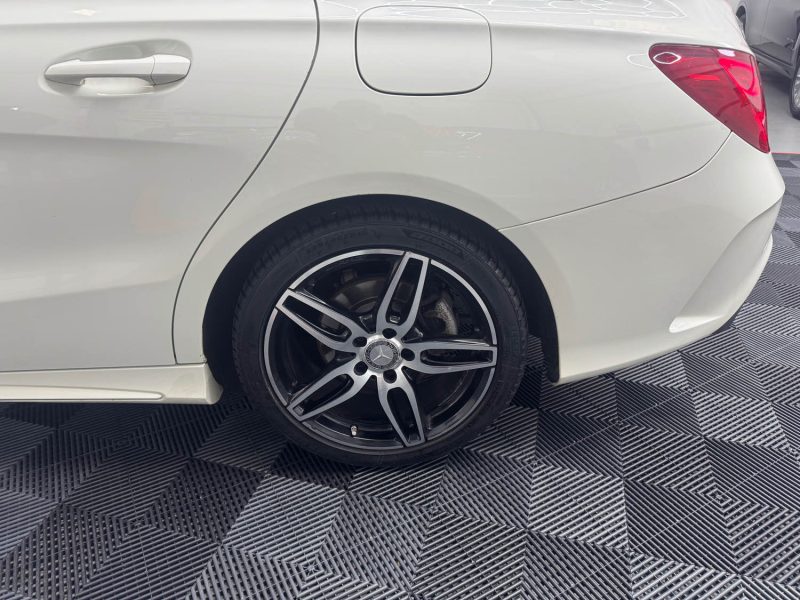 MERCEDES-BENZ CLA SHOOTING BRAKE 200 CDI 136ch FASCINATION SPORT AMG GARANTIE 12 MOIS 