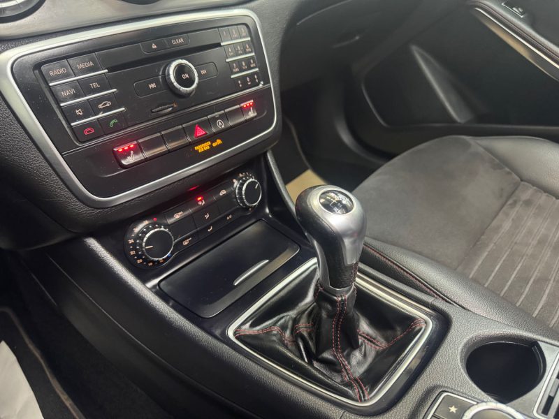 MERCEDES-BENZ CLA SHOOTING BRAKE 200 CDI 136ch FASCINATION SPORT AMG GARANTIE 12 MOIS 