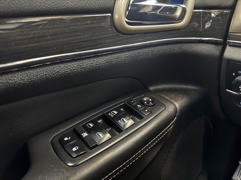 JEEP GRAND CHEROKE 3.0 V6 CRD 250ch OVERLAND BVA8 FULL GARANTIE 12 MOIS SUPER ETAT