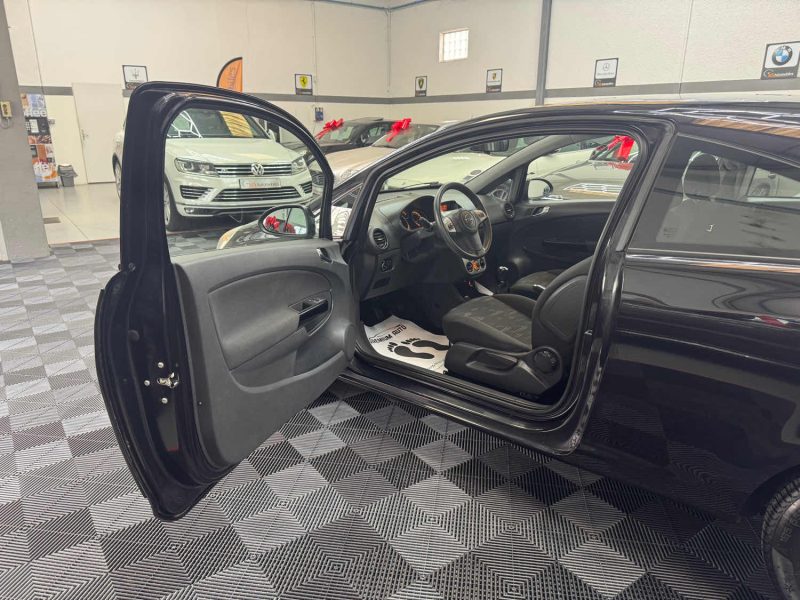 OPEL CORSA SEULEMENT 29000kms 1.2 TWINPORT 85ch EDITION 1ERE MAIN GARANTIE 12 MOIS HIST.COMPLET 🇨🇵