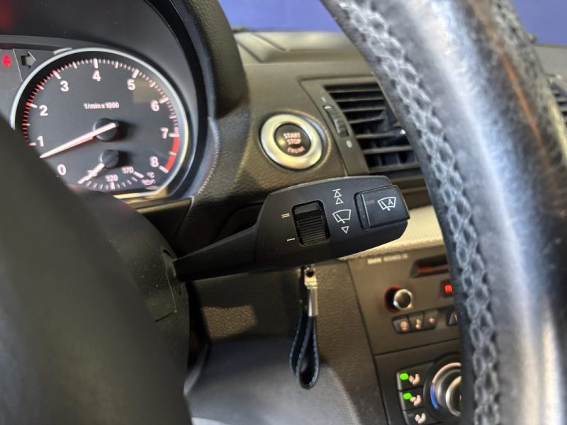 BMW SERIE 1 130I PACK M 2008 3.0 265 CV / TOIT OUVRANT / REGULATEUR / CLIM BI-ZONE
