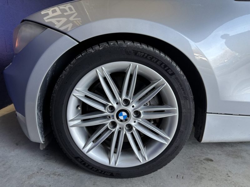 BMW SERIE 1 130I PACK M 2008 3.0 265 CV / TOIT OUVRANT / REGULATEUR / CLIM BI-ZONE
