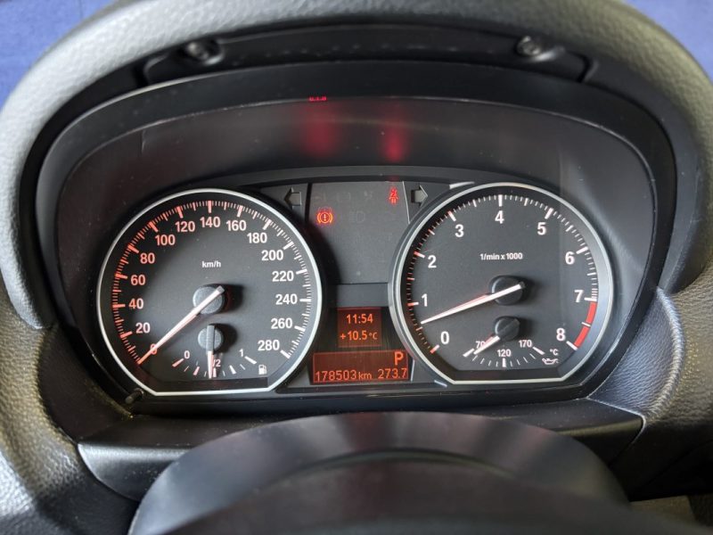 BMW SERIE 1 130I PACK M 2008 3.0 265 CV / TOIT OUVRANT / REGULATEUR / CLIM BI-ZONE