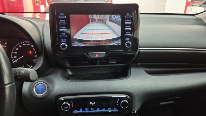 TOYOTA YARIS 3 HYBRIDE 116cv DYNAMIC/1 ERE MAIN/TVA RECUPERABLE