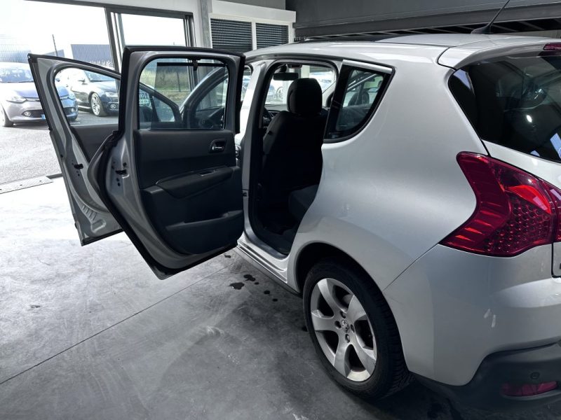 PEUGEOT 3008 1.6 HDI 16V 110 