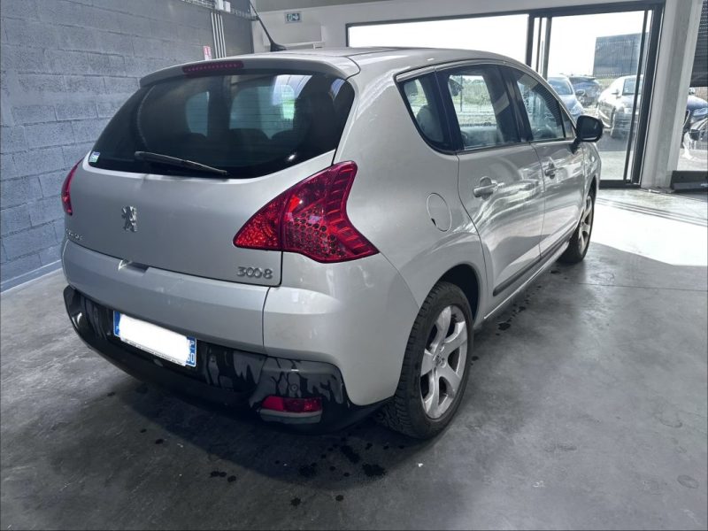 PEUGEOT 3008 1.6 HDI 16V 110 