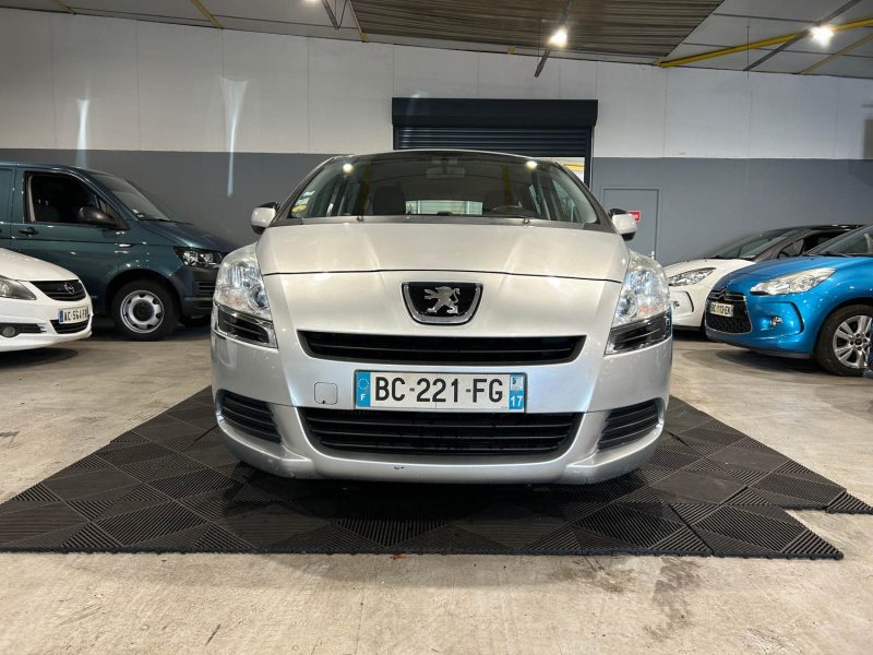 PEUGEOT 5008 1.6 HDI 110CH 