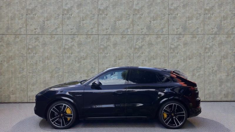 PORSCHE CAYENNE TURBO S COUPE E-HYBRID 2020