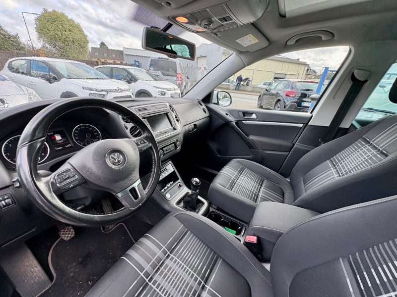 VOLKSWAGEN TIGUAN 2.0 TDI 110CH BLUEMOTION  2015