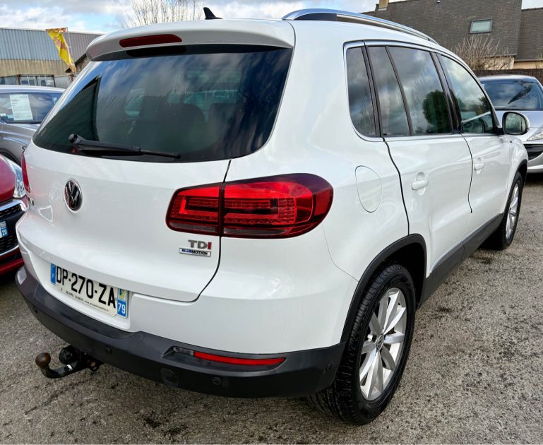 VOLKSWAGEN TIGUAN 2.0 TDI 110CH BLUEMOTION  2015