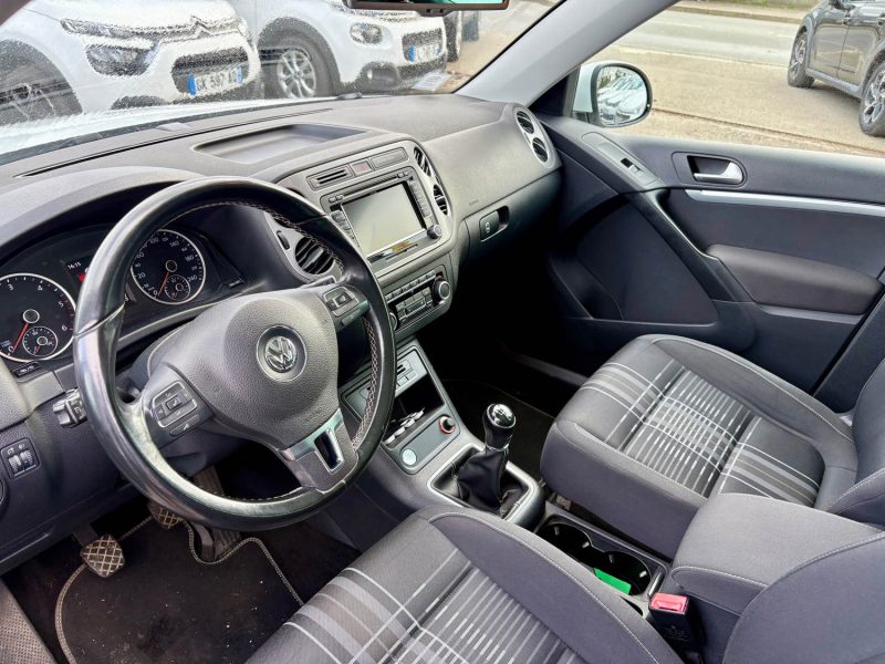 VOLKSWAGEN TIGUAN 2.0 TDI 110CH BLUEMOTION  2015