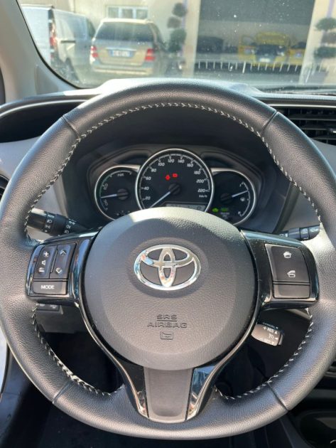 TOYOTA YARIS 100H FRANCE BUSINESS 2020