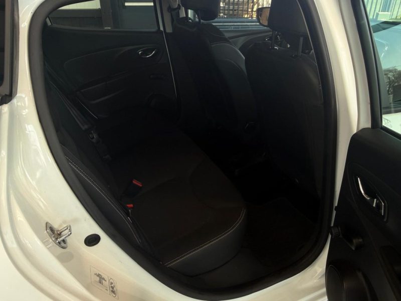 Renault Clio IV 1.2i 73ch 🚗 Suivi 📋 Radar 🔊 Reprise 🔄 Garantie 🛡️