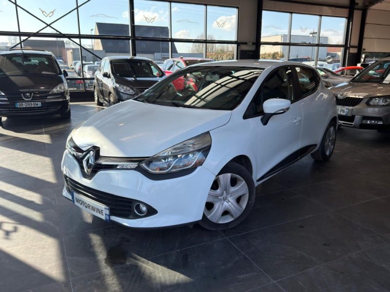 Renault Clio IV 1.2i 73ch 🚗 Suivi 📋 Radar 🔊 Reprise 🔄 Garantie 🛡️