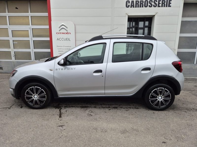 DACIA SANDERO TCE 90 STEPWAY PRESTIGE 2013