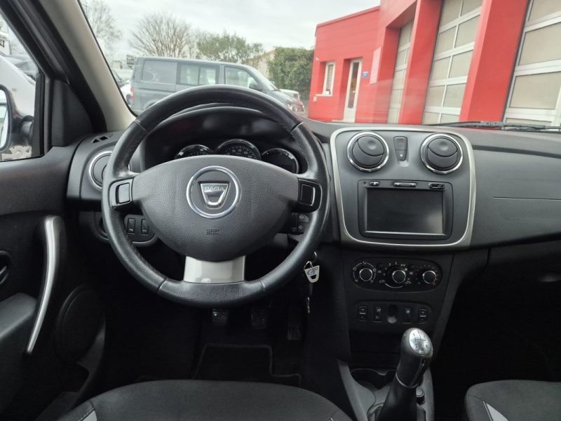 DACIA SANDERO TCE 90 STEPWAY PRESTIGE 2013