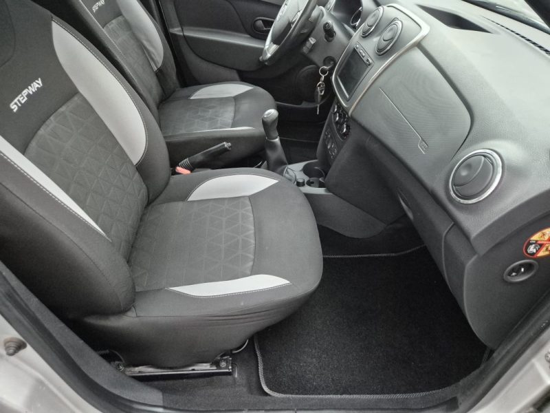 DACIA SANDERO TCE 90 STEPWAY PRESTIGE 2013