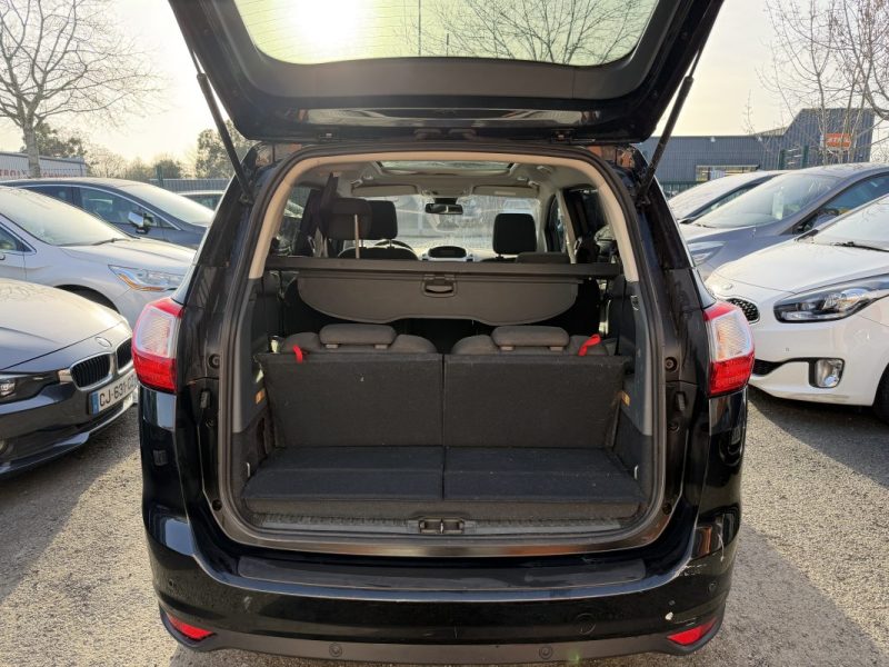 FORD GRAND C MAX  1.6 TDCI 115 cv - GARANTIE 12 mois - TITANIUM 7 places
