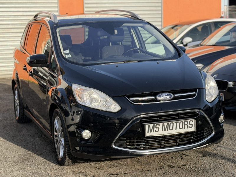 FORD GRAND C MAX  1.6 TDCI 115 cv - GARANTIE 12 mois - TITANIUM 7 places