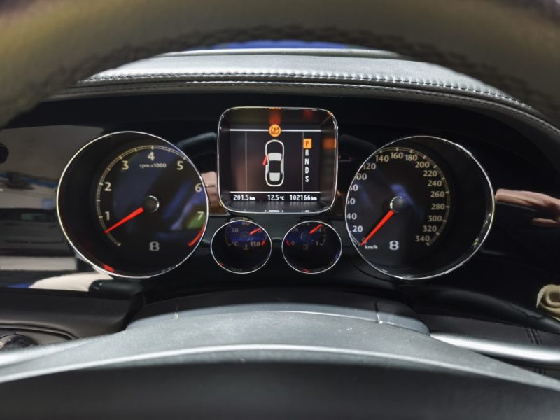 BENTLEY CONTINENTAL FLYING SPUR V12 6.0 560 Cv